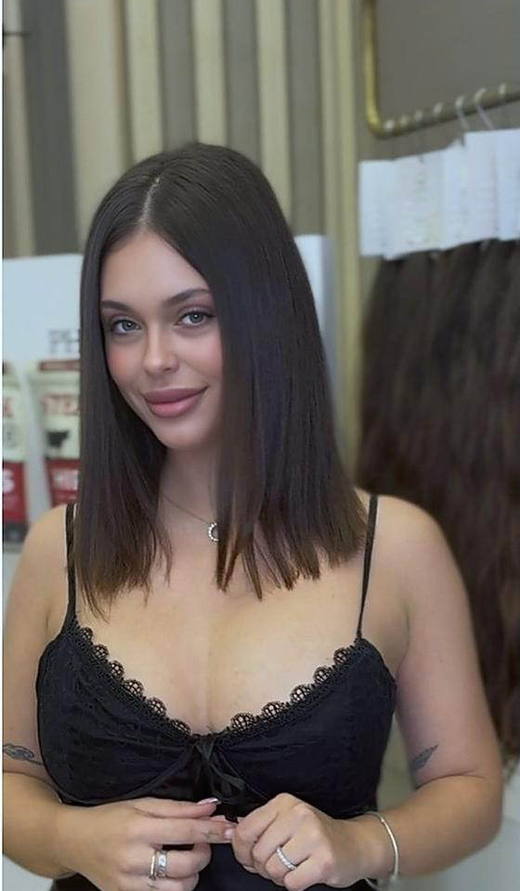 Brunette, front-on before extensions at PhiStudio Dubai